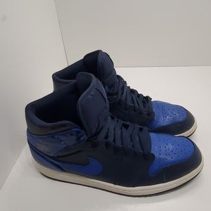 Jordan 1 MID